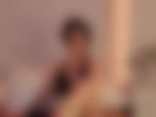 Live cam show with Manuela-21 - Squirt Mature on Camsoda