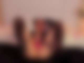 Live cam show with Manuela-21 - Spanish MILF on AdultVida.com | colombia