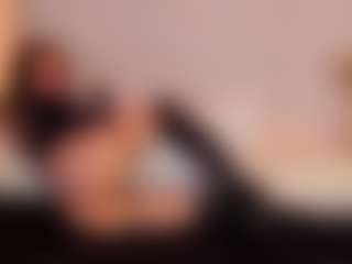 Manuela-21's Live Sex Cam Show
