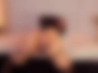 Manuela-21's Live Sex Cam Show