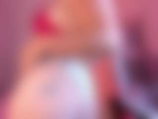Live cam show with Nicoleivera - Strip on Camsoda