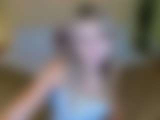Live cam show with sophiaawhite - New Teen (18+) on Streamer API
