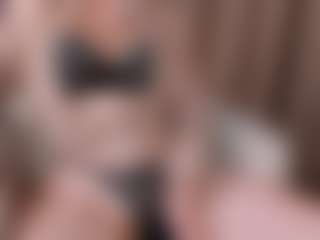 Live cam show with sophiaawhite - Fingers on liverealitysex.com