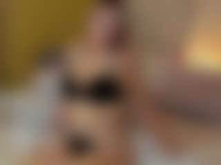 Live cam show with sophiaawhite - Solo on TeamSkeetLive