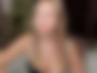 Live-camshow met sophiaawhite - Uncut Athletic op Camsoda