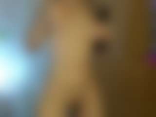 Live cam show with sophiaawhite - Ahegao on Camsoda