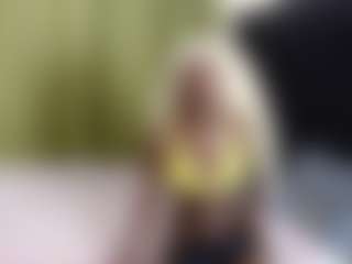 Kiara and Mia's Live Sex Cam Show