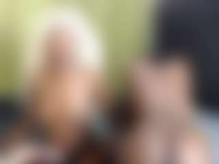 Live cam show with Kiara and Mia - Strip on Camming Site