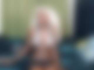 Kiara and Mia's Live Sex Cam Show