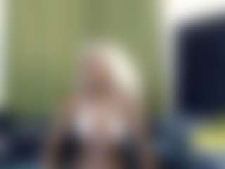 Kiara and Mia's Live Sex Cam Show