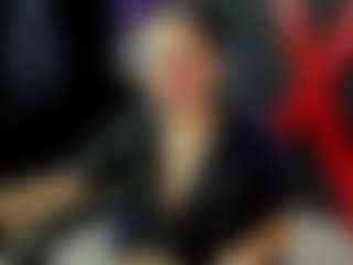 Live cam show with VekyCherry - New Brown Eyes on live18s.com