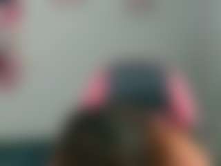 Live cam show with VekyCherry - Shower on Camsoda