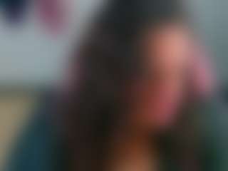 Live cam show with VekyCherry - Lovense Brown Hair on Gym Cam Girls