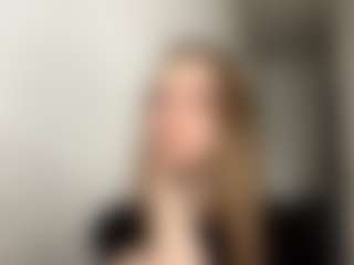 Live cam show with AdrieneMihor - Blonde Hair on Porn Luv