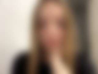 Live cam show with AdrieneMihor - Blonde Hair on eurowanks.com