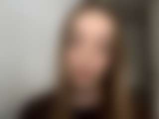 Live-camshow met AdrieneMihor - Average op Camsoda
