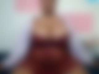 Live cam show with BIGTITTISXX - Blowjob on boobsie.com