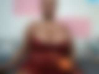 Live cam show with BIGTITTISXX - Strip on Camsoda