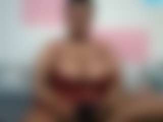 BIGTITTISXX's Live Sex Cam Show