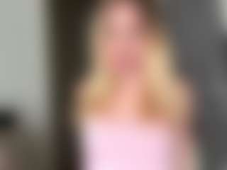 Live cam show with CarylonMordhorst - Small Tits on Gym Cam Girls