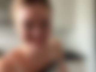 Live cam show with CarylonMordhorst - Blue Eyes on madthumbs