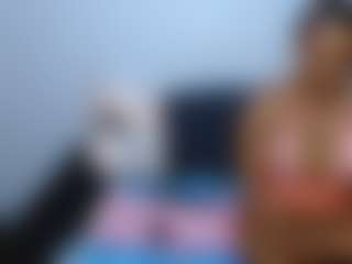 Live cam show with cherryboobslips - Striptease on Camiplay Live