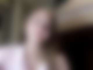 EloisTyrol's Live Sex Cam Show