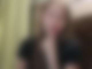 Live cam show with EloisTyrol - Normal on Hubzter Live