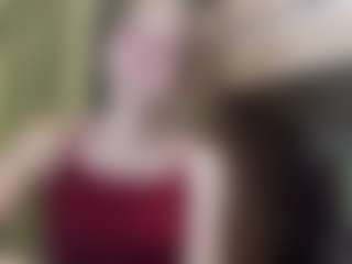 EloisTyrol's Live Sex Cam Show