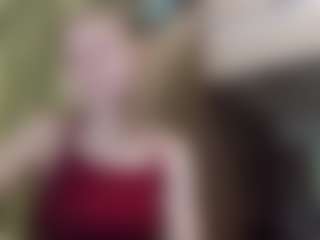 Live cam show with EloisTyrol - Blowjob Brown Hair on eurowanks.com