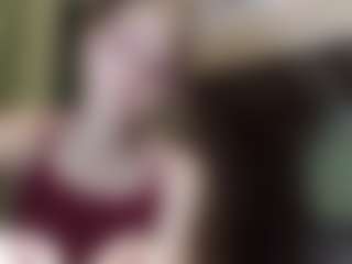 Live cam show with EloisTyrol - Spank on madthumbs