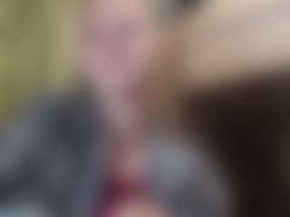 EloisTyrol's Live Sex Cam Show