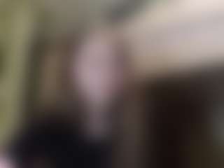 EloisTyrol's Live Sex Cam Show