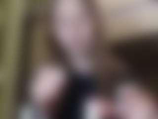 EloisTyrol's Live Sex Cam Show