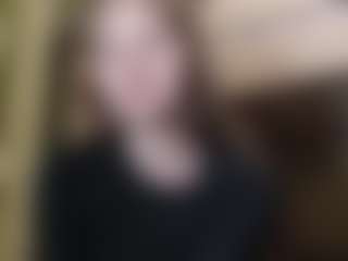 Live cam show with EloisTyrol - Skinny on sexylivex.com