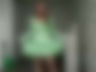 Live cam show with EloisTyrol - Thong on EXY