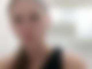 Live cam show with EloisTyrol - Sweet on hrnylive.com