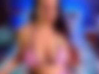 Live cam show with emmadanger - Squirt Latina on Camsoda