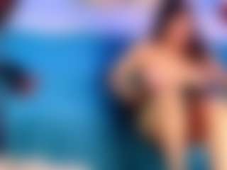 Live cam show with emmadanger - Squirt on Camsoda