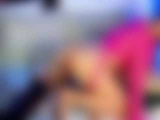 Live cam show with emmadanger - Latina on xDating