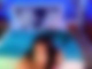 Live cam show with emmadanger - Skinny on Camsoda