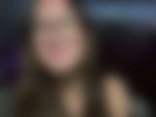 Roslyn's Live Sex Cam Show