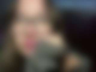 Roslyn's Live Sex Cam Show