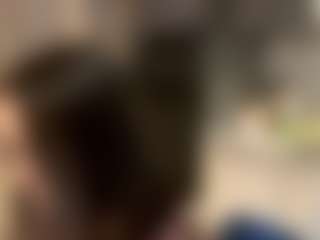 Live cam show with Rukiya - New Spank on AdultVida.com