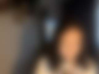 Live cam show with Rukiya - Green Eyes on madthumbs