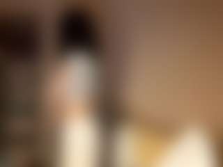 Live cam show with Rukiya - Green Eyes on SquirtSoMuch