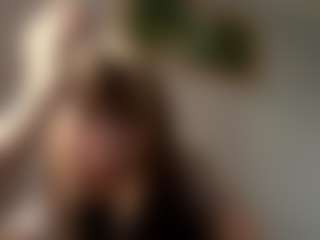 Mia's Live Sex Cam Show