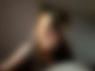 Live cam show with Mia - HD on Mixed Magazine Live