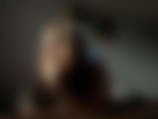 Live cam show with Mia - New Spank on xblisslive.com