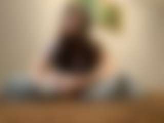 Live cam show with Mia - New Big Tits on Camsoda